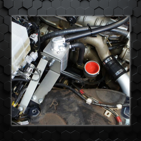 100 Series 1HD-FTE | HPD | Billet Aluminium Catch Can | 6 cyl engine