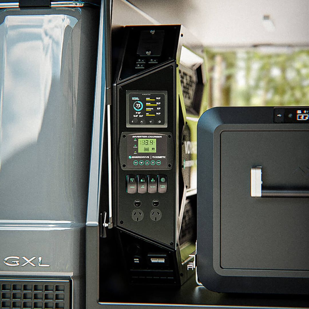 Enerdrive | Voyager System | Left 3000w/100A | Inverter-Charger 40DC inc Simarine SCQ50 |  K-V3L01