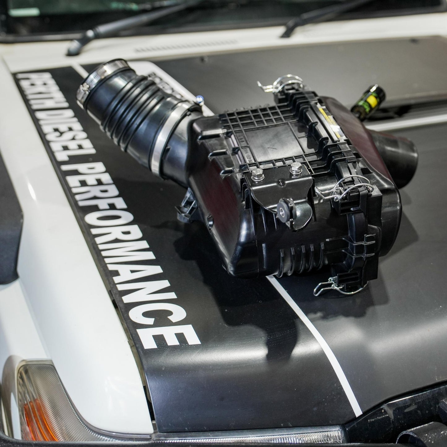 Donaldson XLC070K Safari V-Spec snorkel Intake Adapter X900224 – Toyota LandCruiser 70 Series